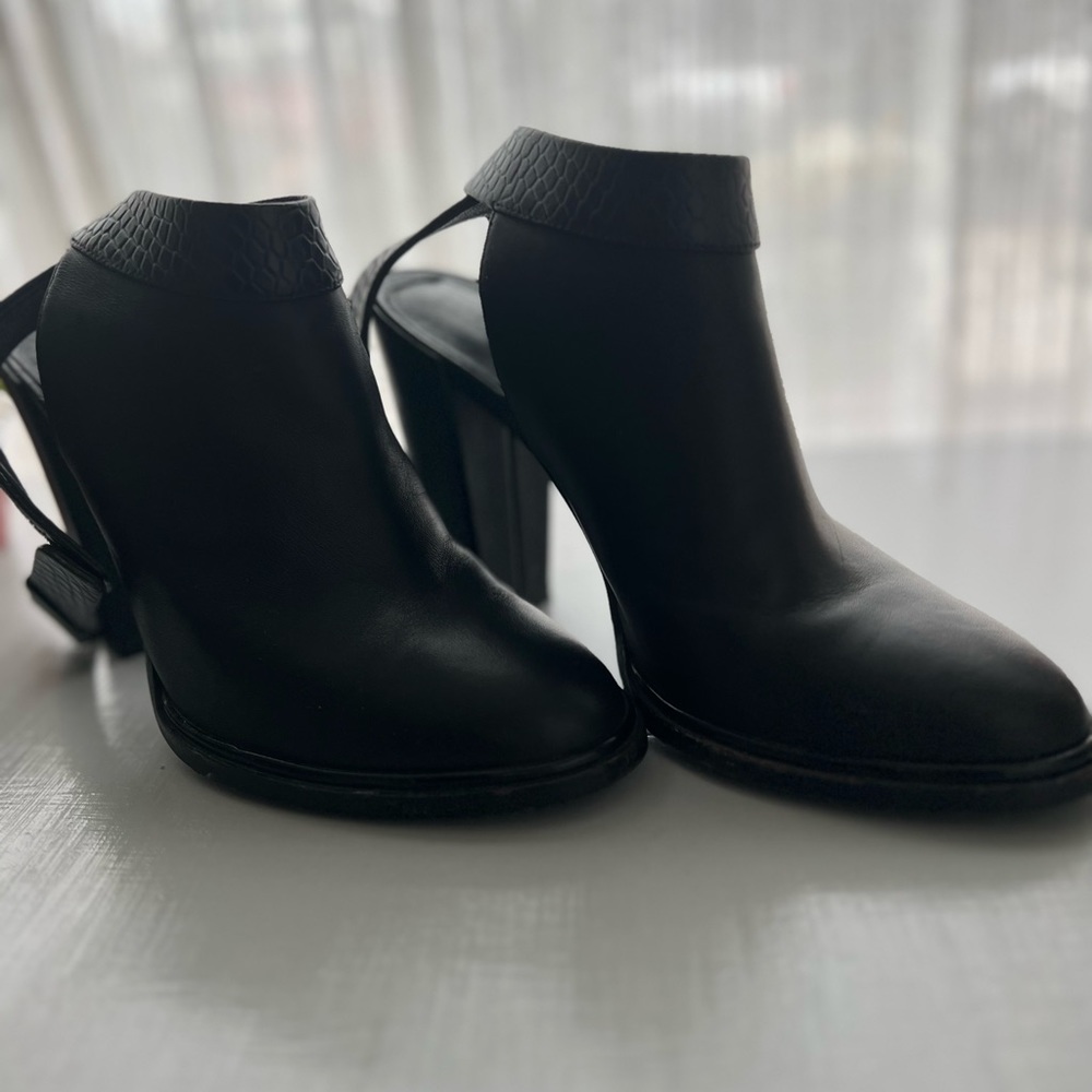 booties